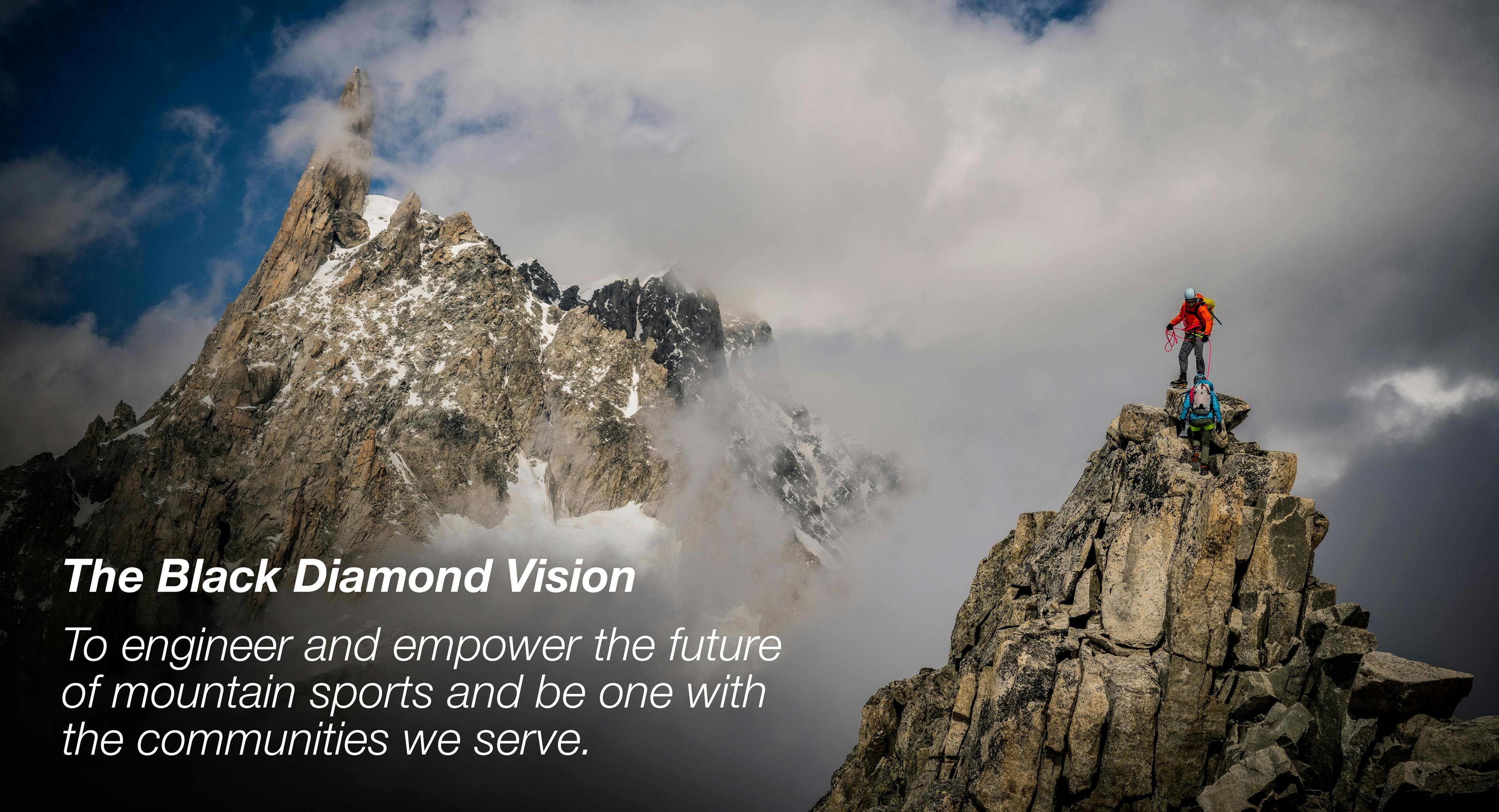 Bild des alpinen Kletterns mit dem Text: Die Black Diamond Vision. Die Zukunft des Bergsports zu gestalten und zu fördern und eins zu sein mit den Gemeinschaften, denen wir dienen.