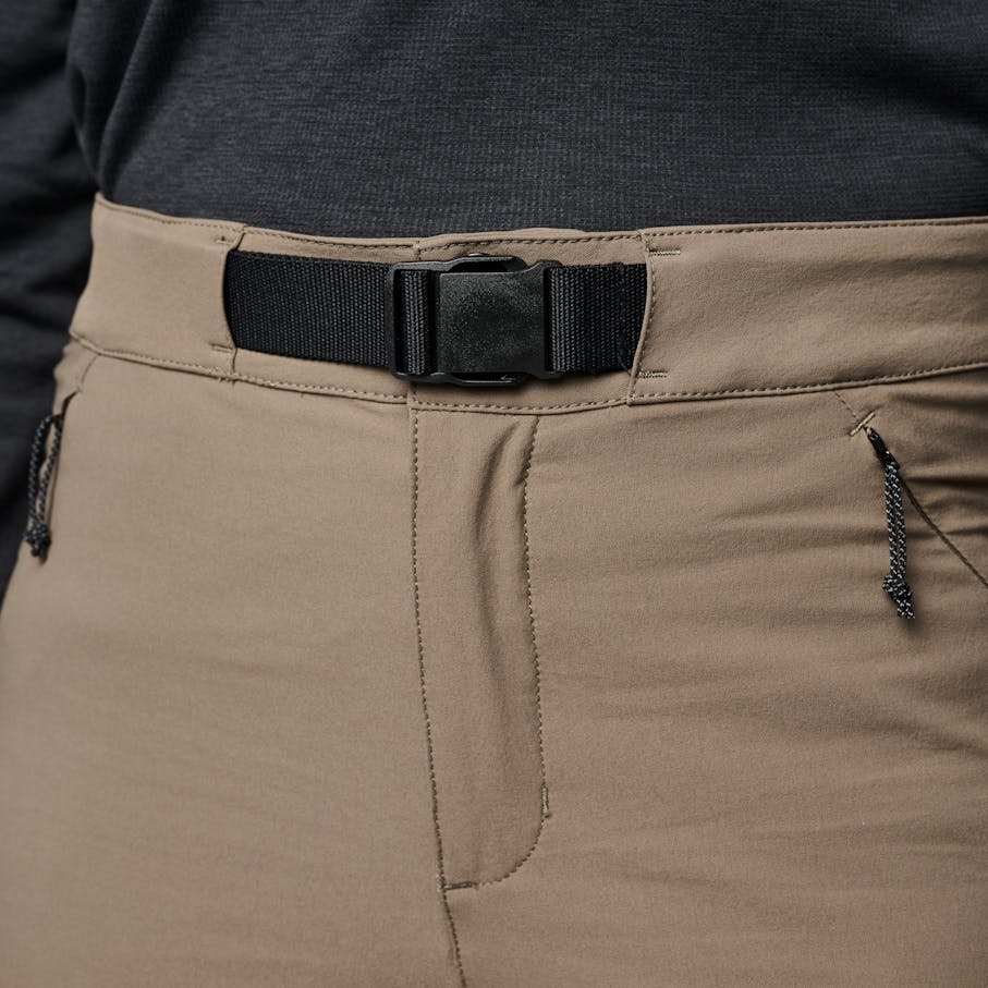 Midrise cut and adjustable webbing belt with updated buckle