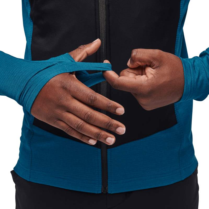 Lightweight stretch cuffs with integrated thumb loops.