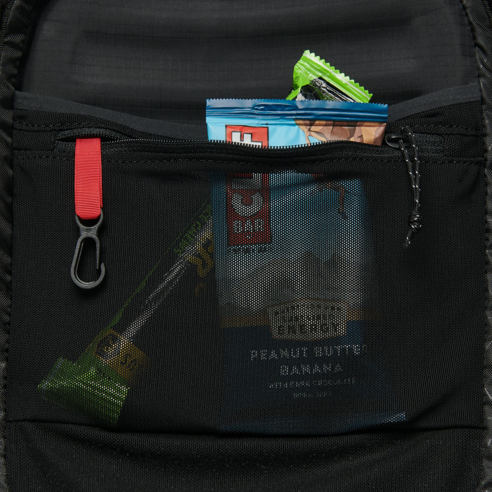 Distnace 15 Pack zip pocket